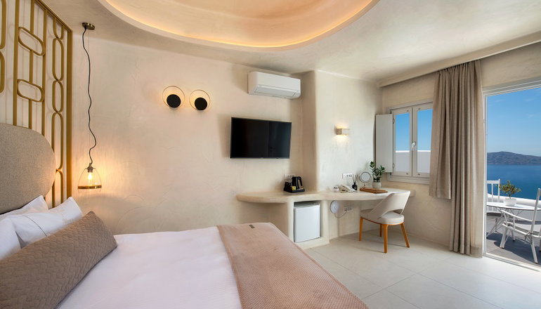 5* Athina Luxury Suites